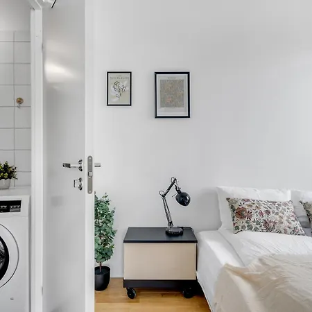 Center I Stargaze With Telescope Leilighet Tromsø